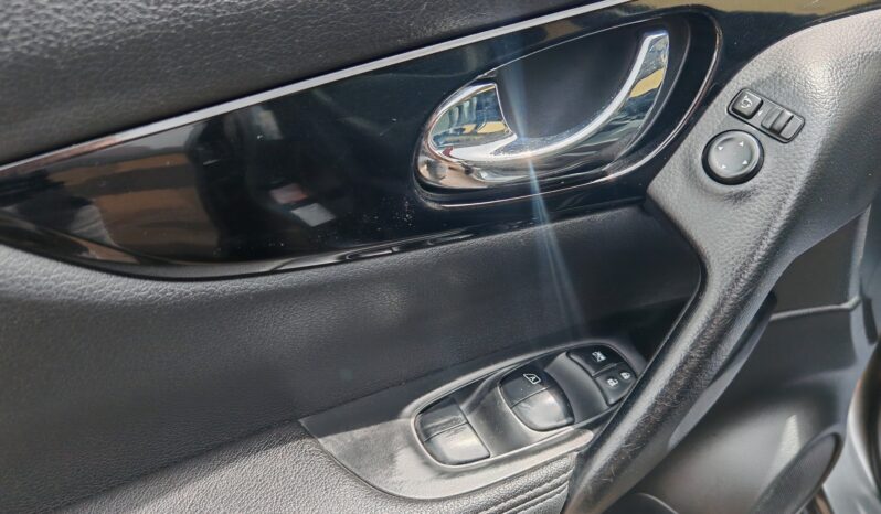 
								Nissan Qashqai 1.5 Turbodiesel Tekna full									