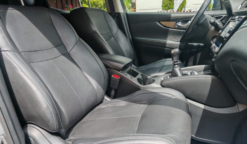 
								Nissan Qashqai 1.5 Turbodiesel Tekna full									