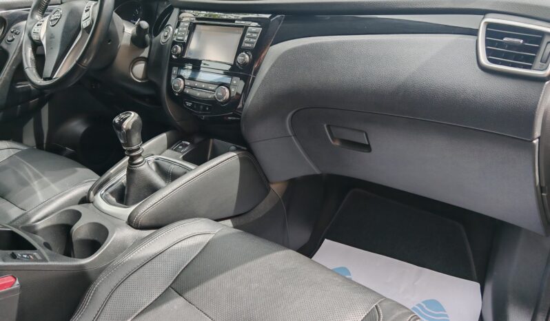 
								Nissan Qashqai 1.5 Turbodiesel Tekna full									