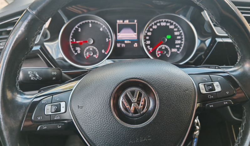 
								VW Touran 2.0 TDI AUTOMAT full									