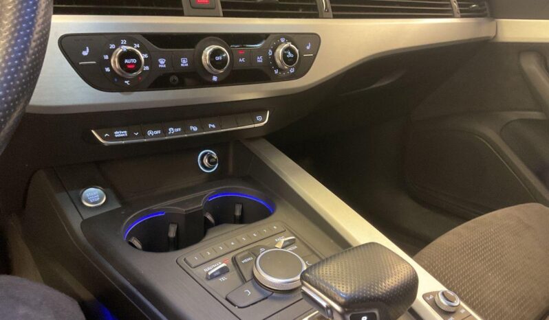 
								Audi A5 Sportback S-Line full									