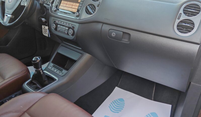 
								Volkswagen Tiguan 2.0 TDI Sport & Style 4Motion BlueMotion Tech full									