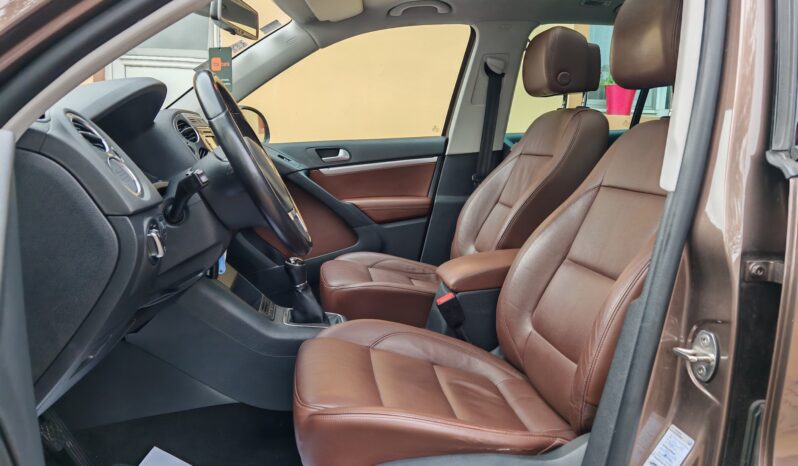 
								Volkswagen Tiguan 2.0 TDI Sport & Style 4Motion BlueMotion Tech full									