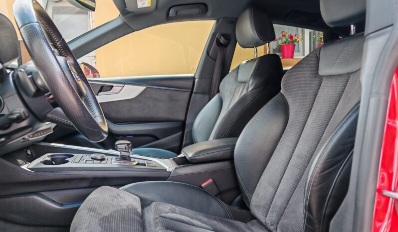 
								Audi A5 Sportback S-Line full									