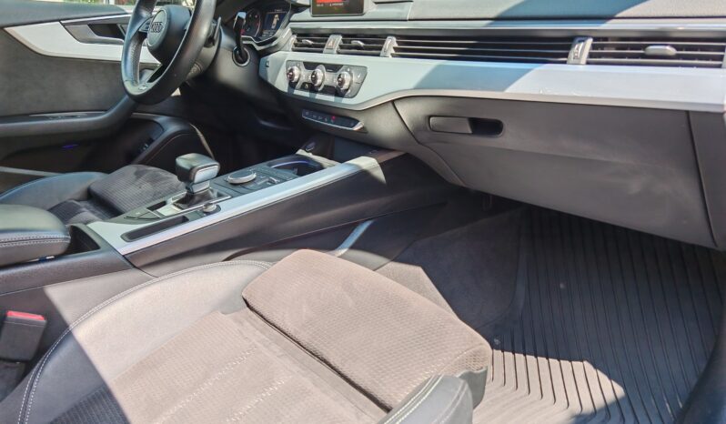 
								Audi A5 Sportback S-Line full									