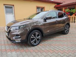 
										Nissan Qashqai 1.3 DIG-T N-Connecta full									