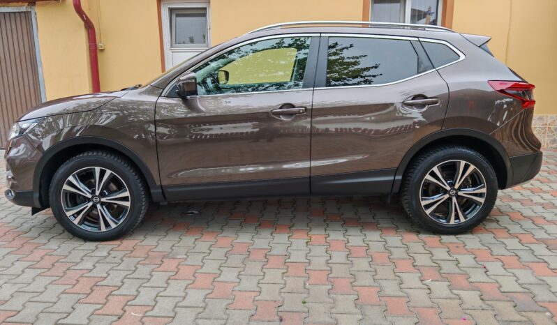 
								Nissan Qashqai 1.3 DIG-T N-Connecta full									