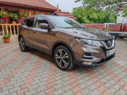 
										Nissan Qashqai 1.3 DIG-T N-Connecta full									