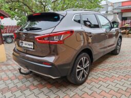 
										Nissan Qashqai 1.3 DIG-T N-Connecta full									