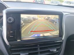 
										Peugeot 2008 1.2 PureTech Allure full									
