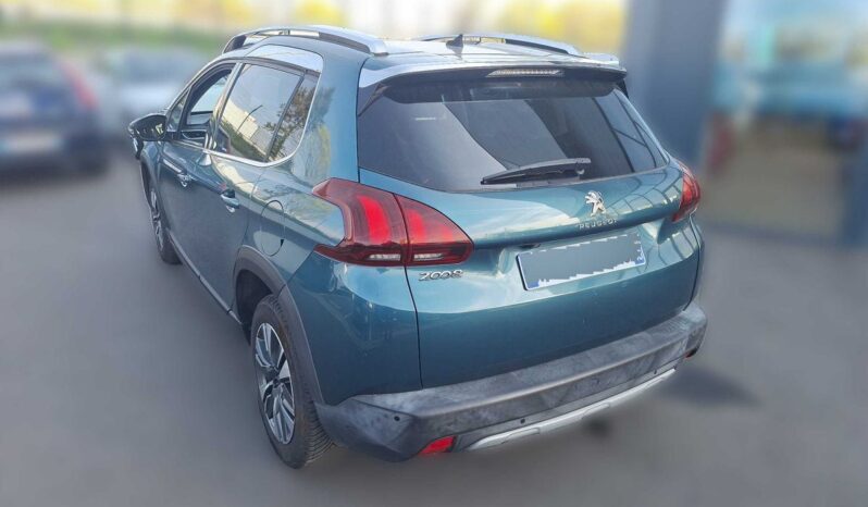 
								Peugeot 2008 1.2 PureTech Allure full									