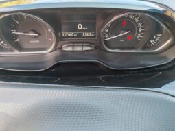 
										Peugeot 2008 1.2 PureTech Allure full									