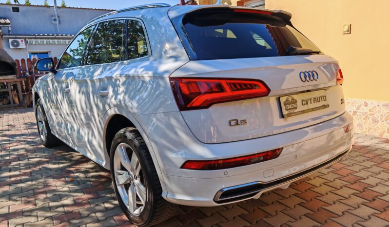 
								Audi Q5 2.0 TDI quattro Sport full									