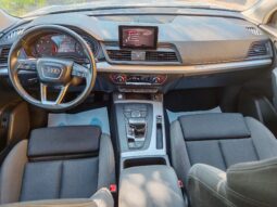 
										Audi Q5 2.0 TDI quattro Sport full									