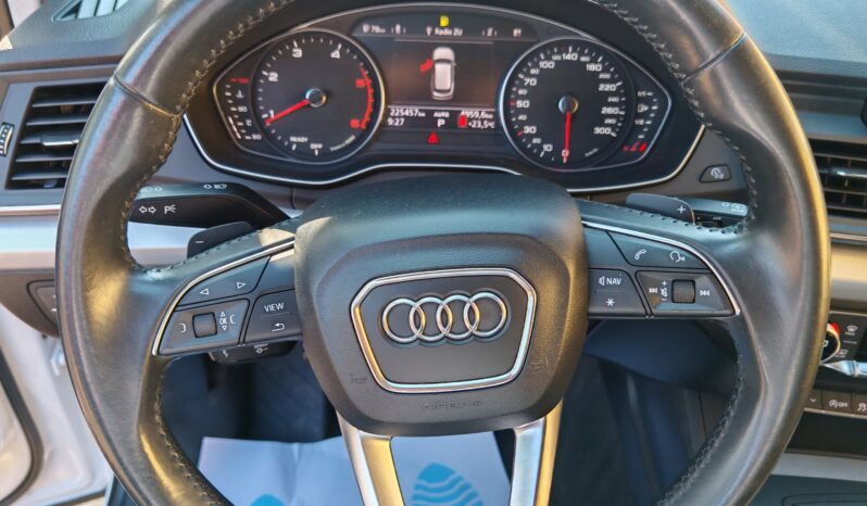 
								Audi Q5 2.0 TDI quattro Sport full									