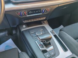 
										Audi Q5 2.0 TDI quattro Sport full									