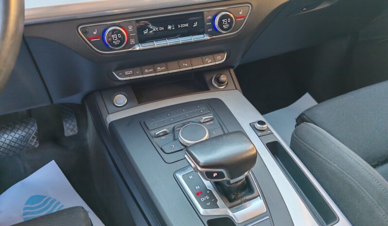 
								Audi Q5 2.0 TDI quattro Sport full									