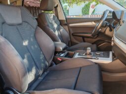 
										Audi Q5 2.0 TDI quattro Sport full									