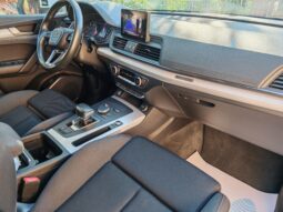 
										Audi Q5 2.0 TDI quattro Sport full									