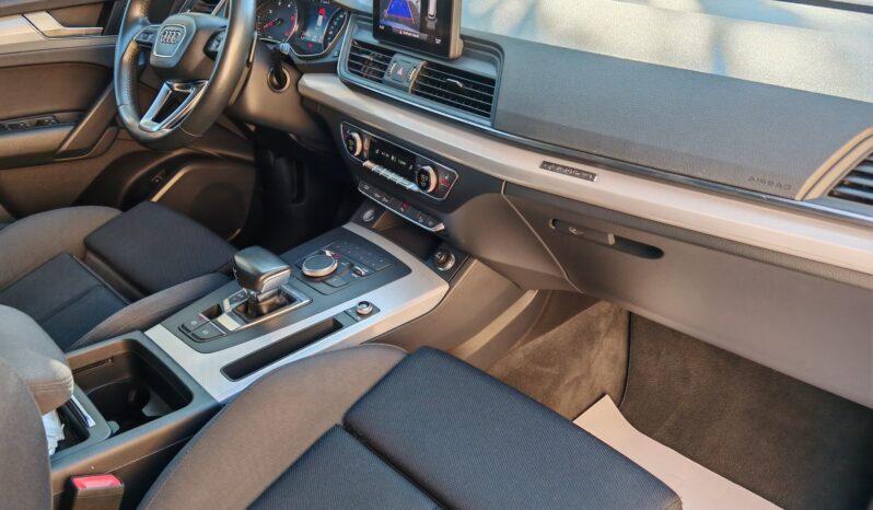 
								Audi Q5 2.0 TDI quattro Sport full									