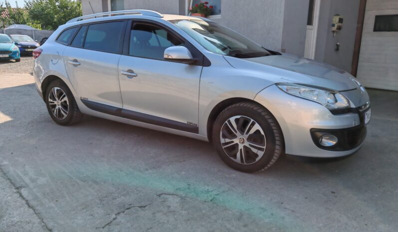 
								Renault Megane 1.5 dci 110 cp full									