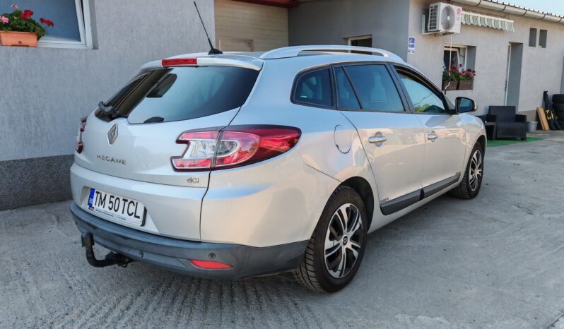 
								Renault Megane 1.5 dci 110 cp full									