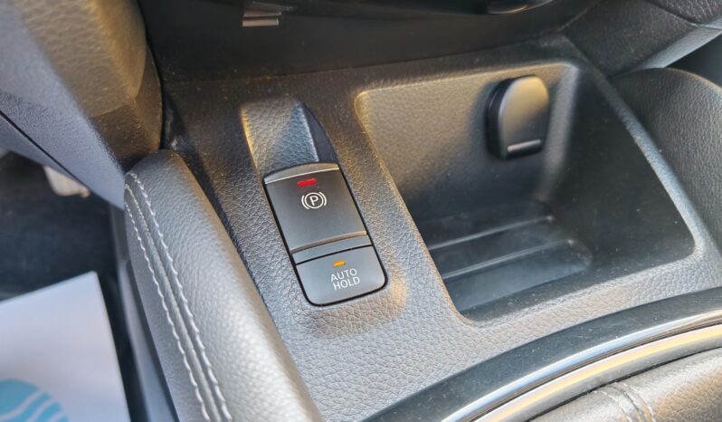 
								Nissan Qashqai 1.5 dCi N-Conecta full									