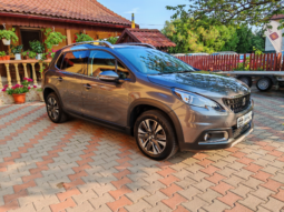 
										Peugeot 2008 1.2 PureTech Allure full									