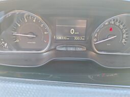 
										Peugeot 2008 1.2 PureTech Allure full									