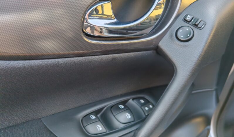 
								Nissan Qashqai 1.5 Turbodiesel N-Connecta full									