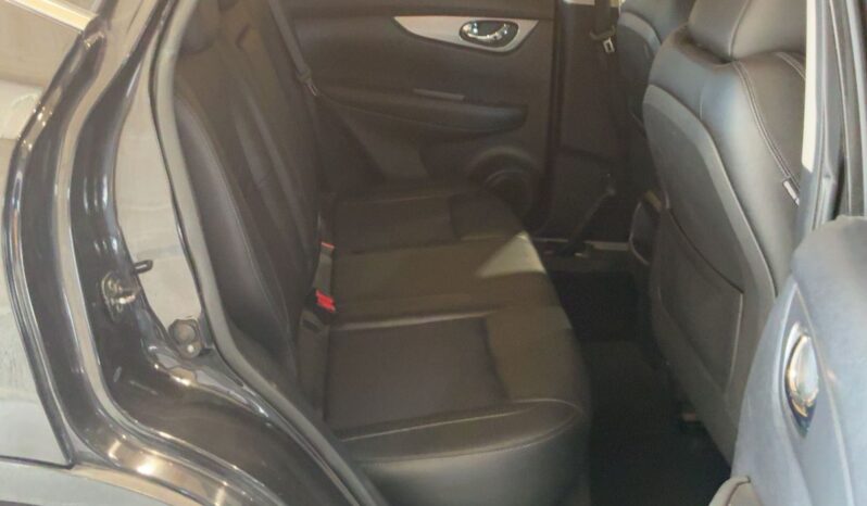 
								Nissan Qashqai 1.5 dCi Tekna full									