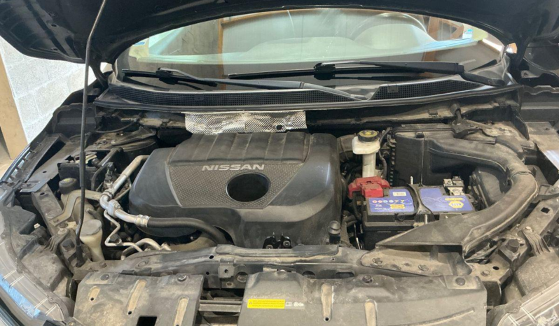 
								Nissan Qashqai 1.5 dCi Tekna full									