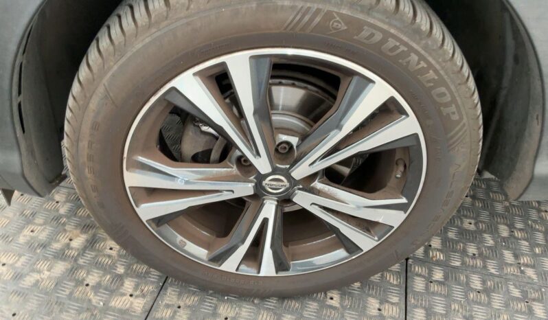 
								Nissan Qashqai 1.3 DIG-T N-Connecta full									