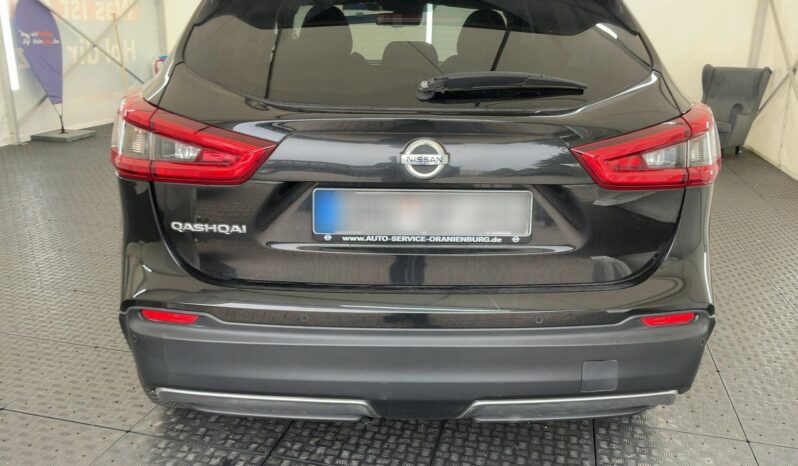 
								Nissan Qashqai 1.3 DIG-T N-Connecta full									