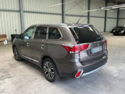 
										Mitsubishi Outlander 2.2 DI-D SUV-Star+ 4WD full									