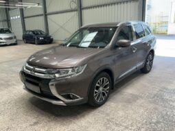 
										Mitsubishi Outlander 2.2 DI-D SUV-Star+ 4WD full									
