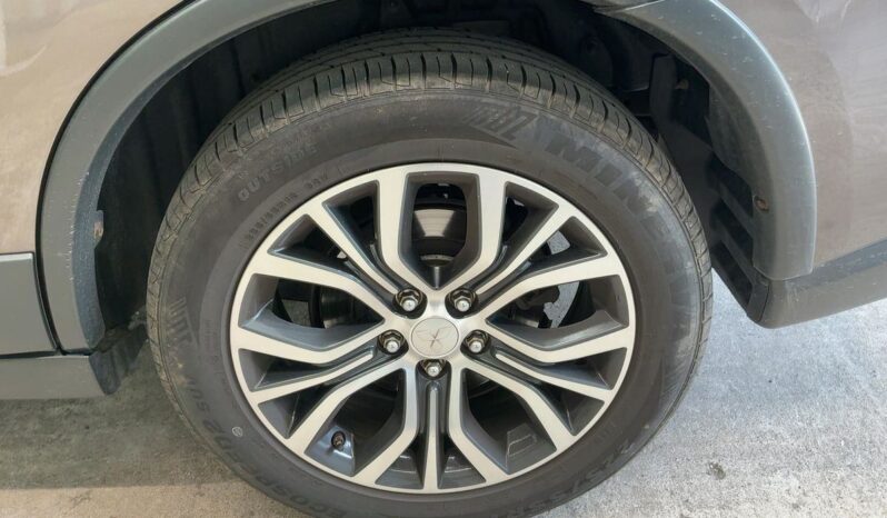 
								Mitsubishi Outlander 2.2 DI-D SUV-Star+ 4WD full									