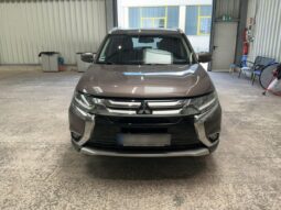 
										Mitsubishi Outlander 2.2 DI-D SUV-Star+ 4WD full									