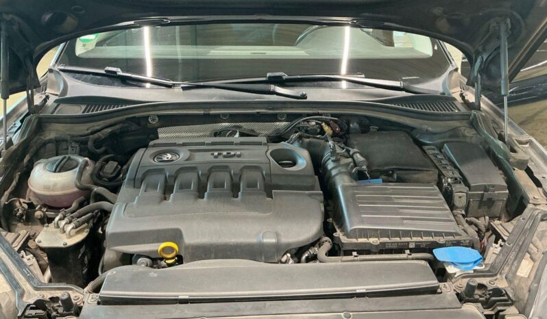 
								Skoda Superb 2.0 TDI Style full									