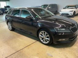 
										Skoda Superb 2.0 TDI Style full									