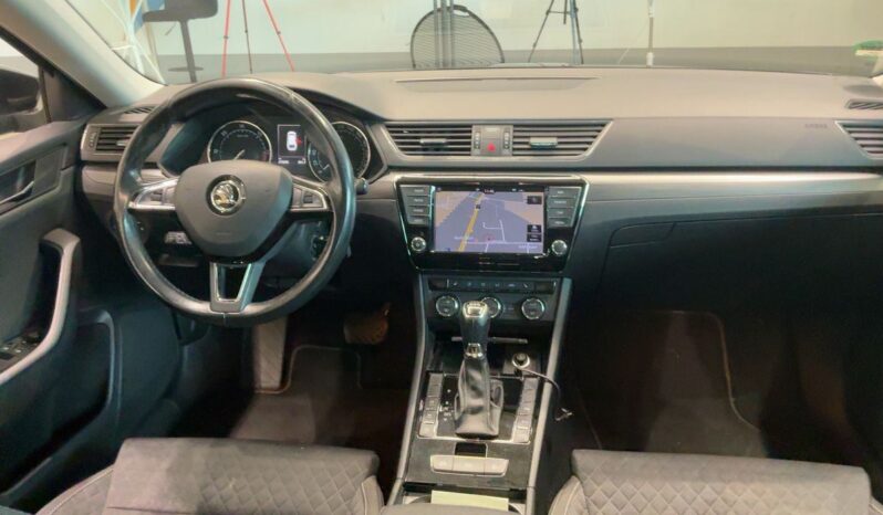 
								Skoda Superb 2.0 TDI Style full									