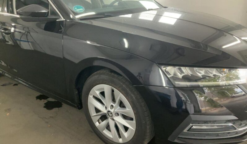 
								Skoda Octavia 2.0 TDI First Edition full									